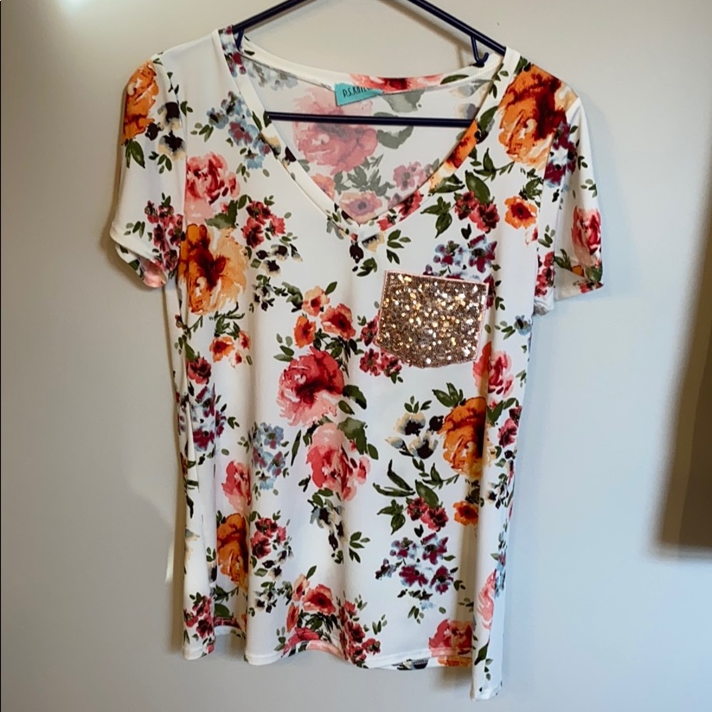 Women’s sparkly pocket boutique top